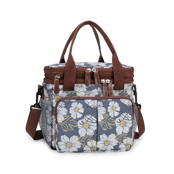 a cooler bag to keep breast milk fresh